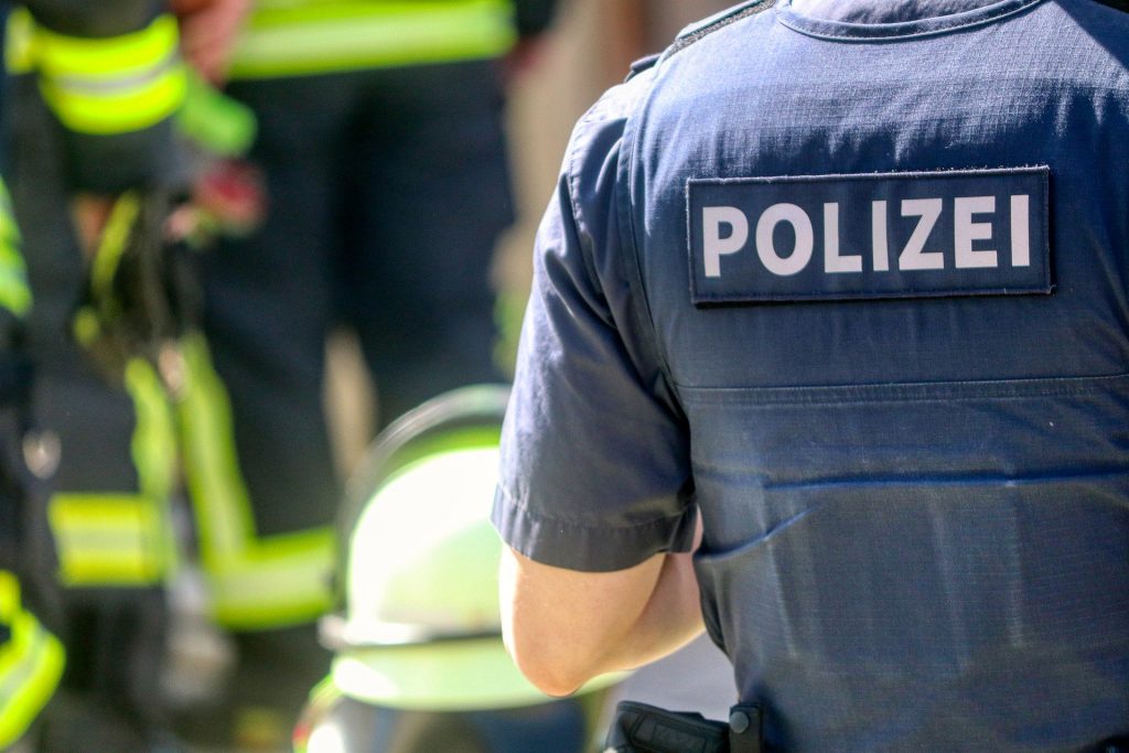 Darf man Polizisten bei Amtshandlungen filmen?